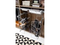 Particolare del porta scarpe