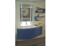Bagno Arcom con basi curve e top con lavabo integrato