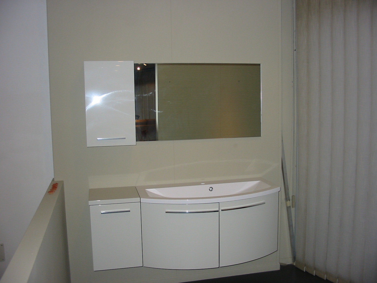 Bagno laccato lucido in promozione arredo bagno a prezzi scontati