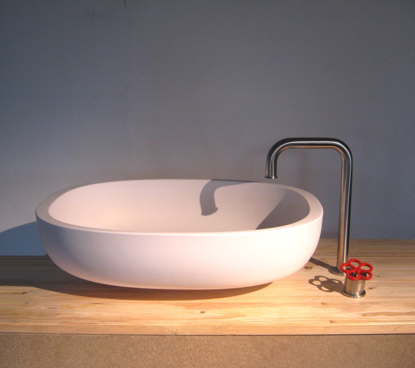 Boffi miscelatore pipe con lavabo iceland, boffi bathroom design ... Lavandino bagno ciotola