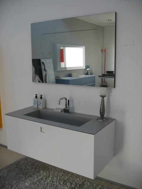 mobile 120 bianco opaco