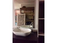 Mobile Bagno Sospeso - Modello, Serie Moon - produzione Rak Ceramiche - Melam.Wenge' - Lavabo ovale ceramica bianca .