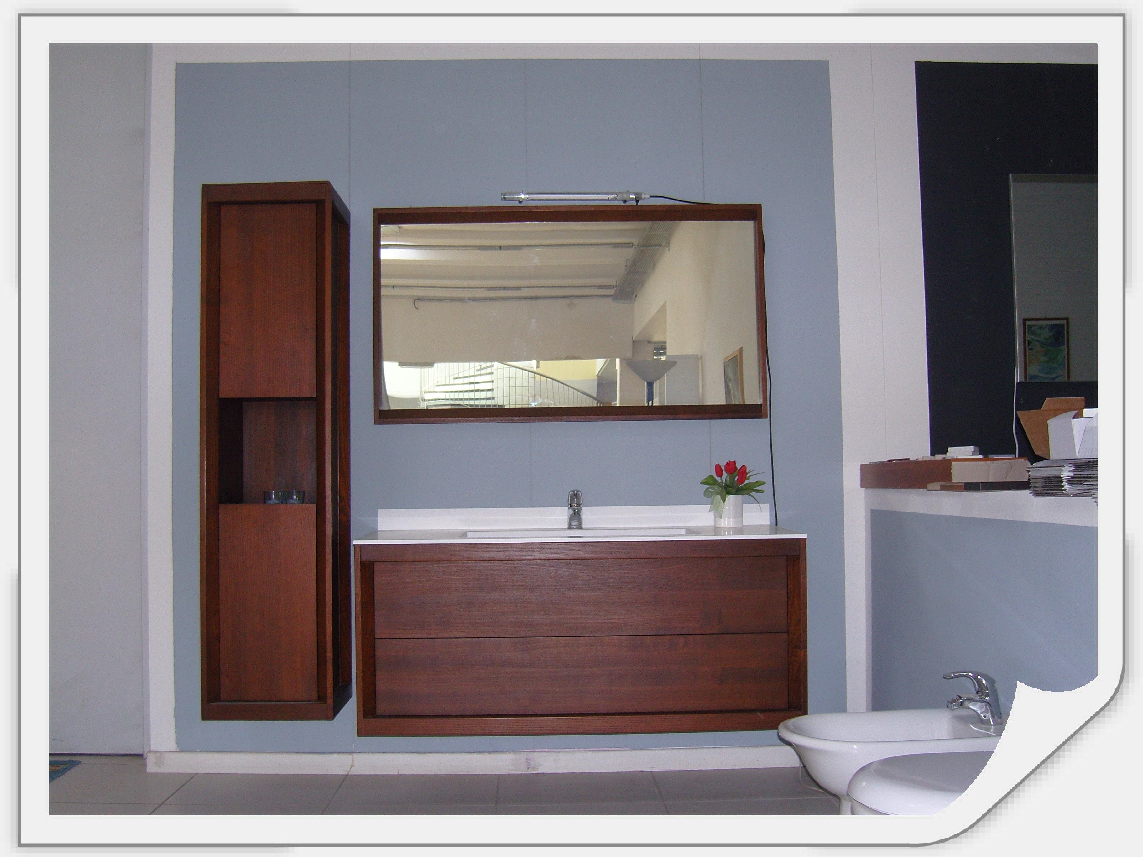 Dogi bagno legno massello scontato del 60 % arredo bagno a ...