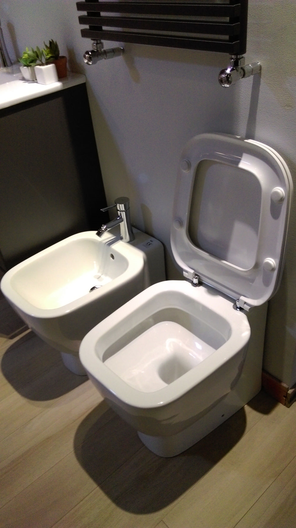 sanitari moderni a terra serie one