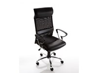 Sedia da ufficio Eurosedia modello Zoe. Sedia da ufficio con la struttura in metallo e la seduta in pelle.