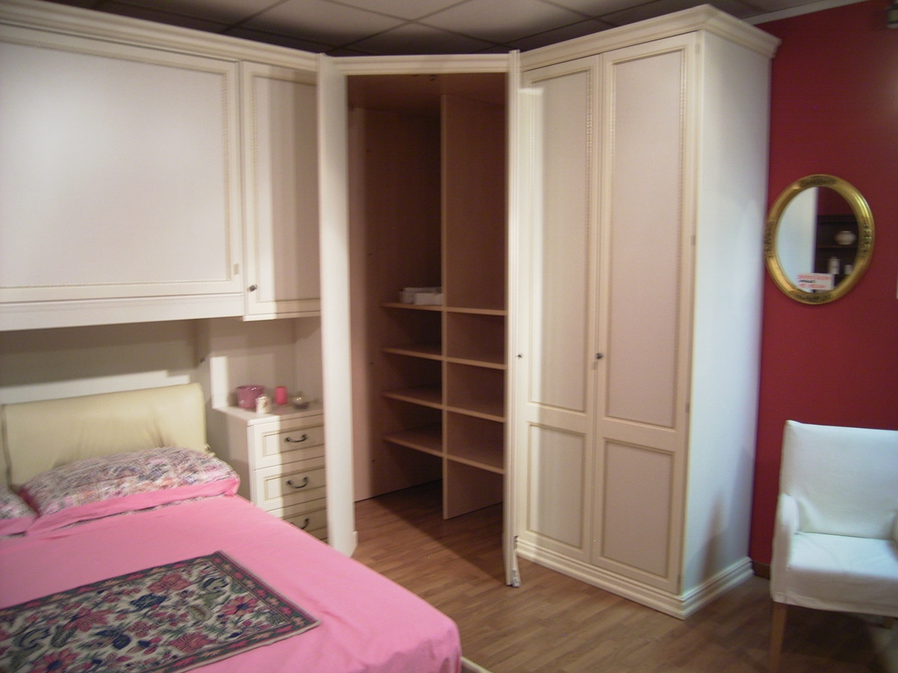 Letto armadio ponte: camere da letto a ponte in arte povera camera ...