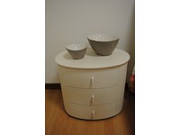 Camera laccata poro aperto Napol completa di armadio scorrevole, letto con contenitore, comodini e comò