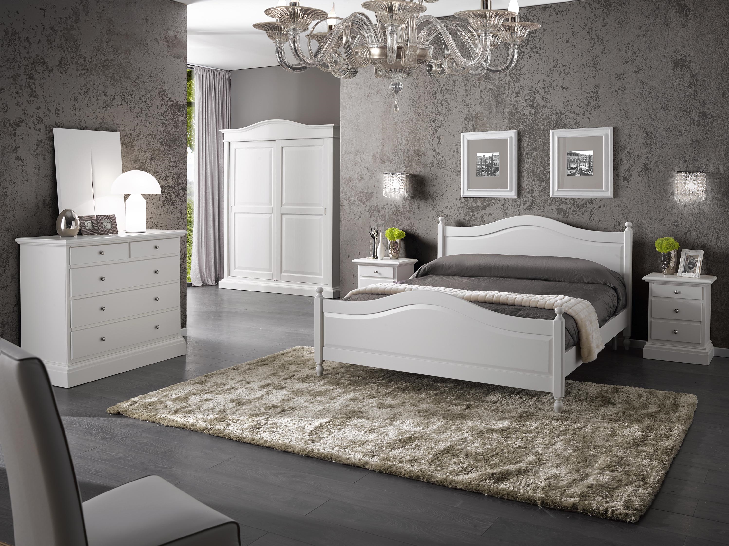 Camera matrimoniale completa di letto, armadio, comò e comodini - Camere a pr...
