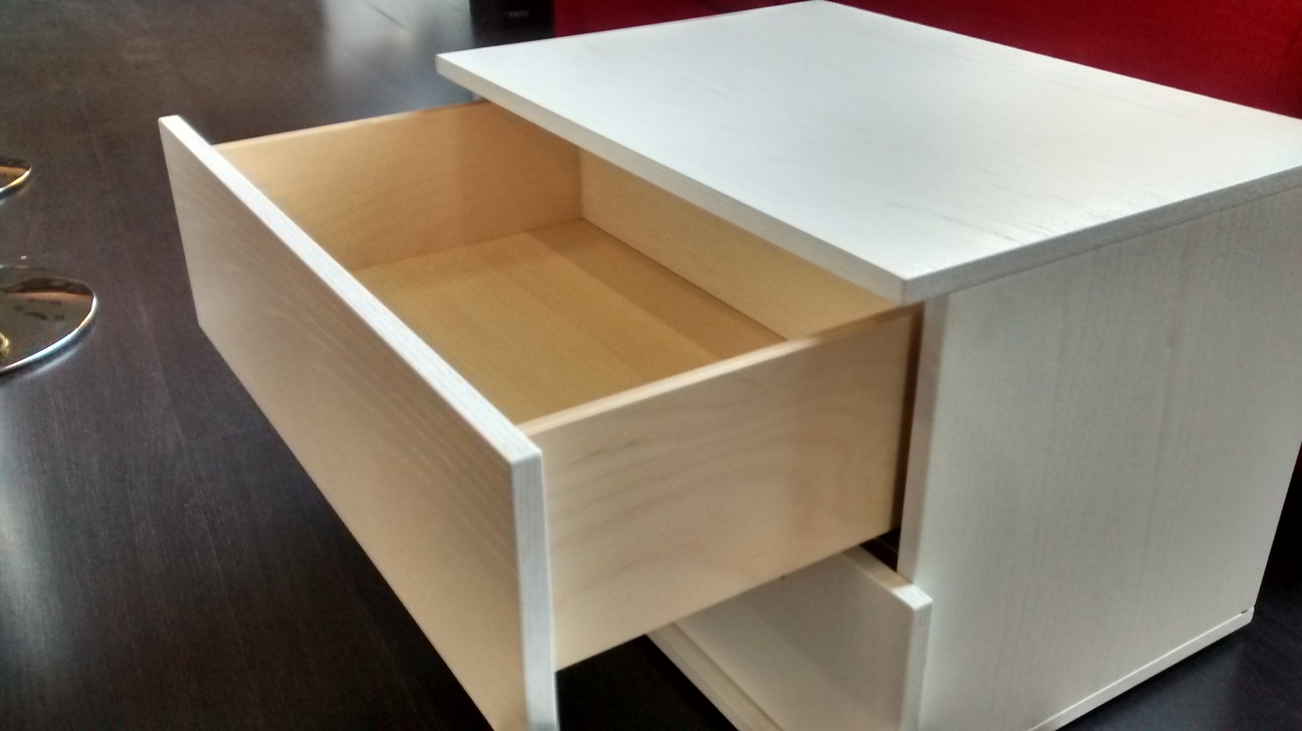 Camera modello ambra laccato opaco moderno comodini camere a ... Comodini moderni