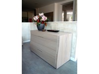 Napol comò e comodini Musa in legno olmo. Offerta sconto 30%