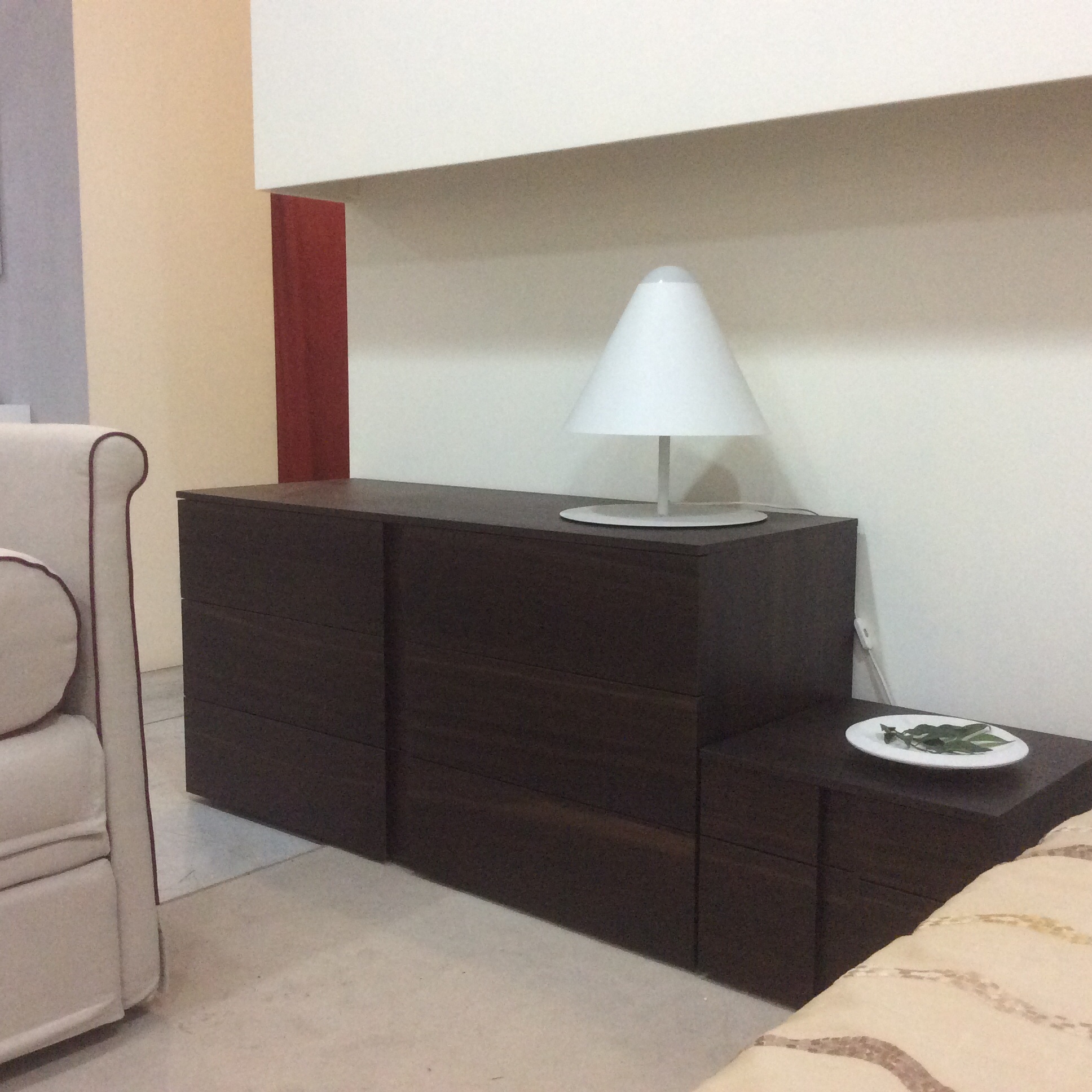 Camera silenia linear moderno vero legno camere da letto a ... Comodini moderni