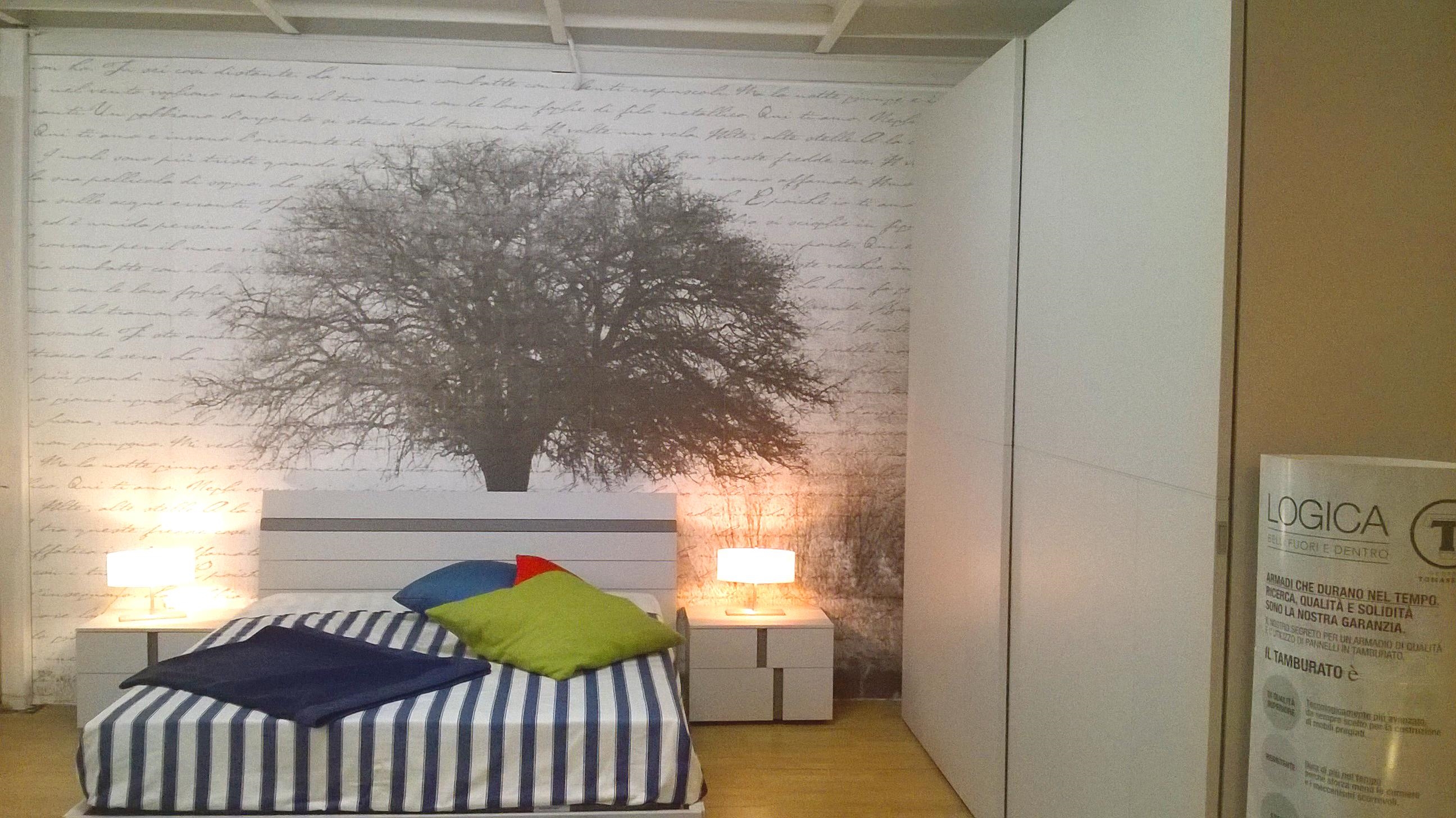 Outlet arredamento: cucine, divani, mobili, camere e bagno Mostra lampadari camera da letto con prezzi bassi