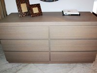 Comò Naos in legno rovere cenere di Veneran