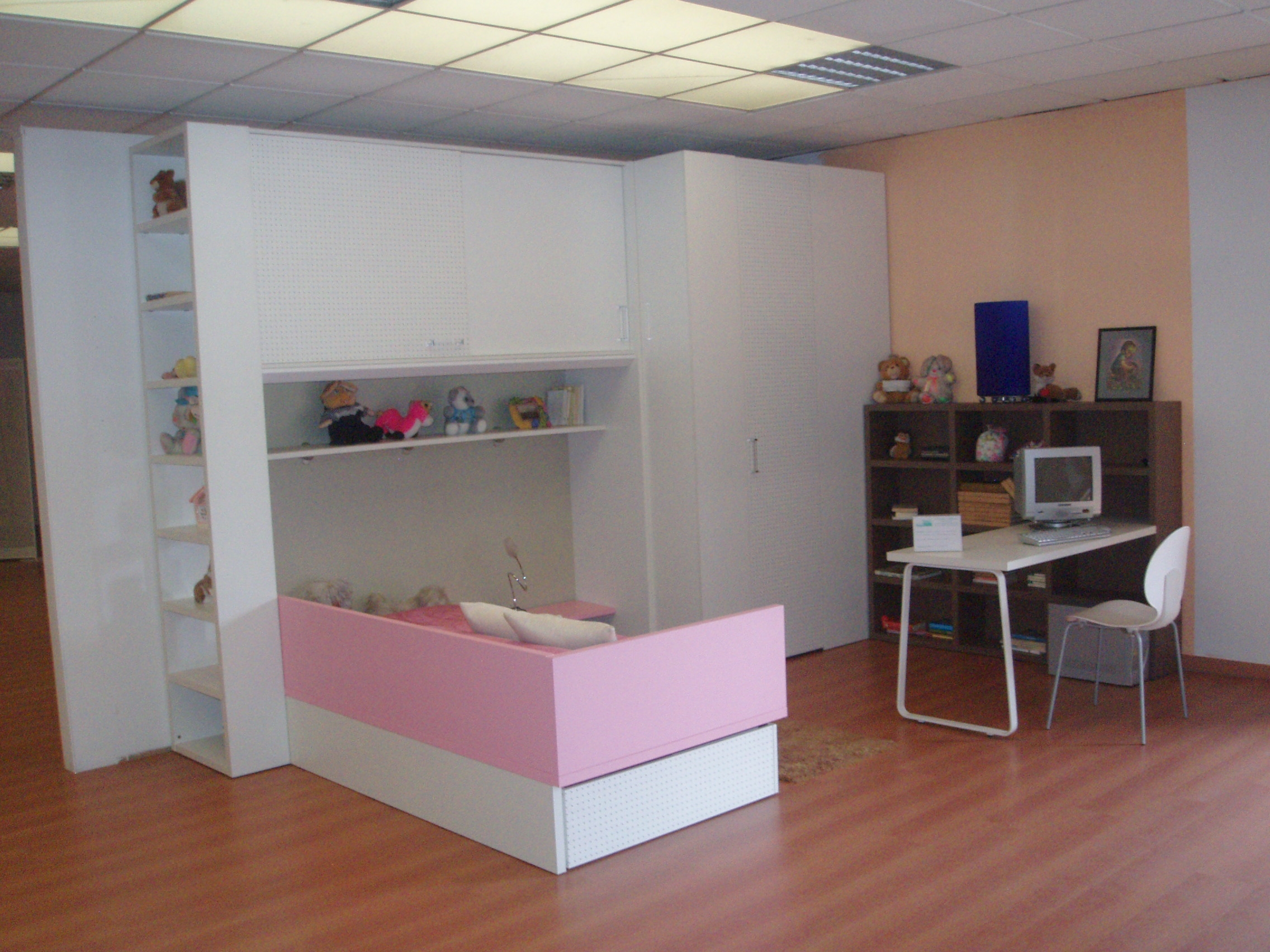 Cameretta arancione e rosa: mondo convenienza camerette soluzioni ...
