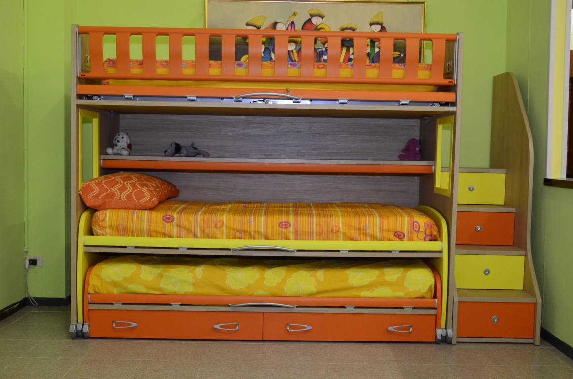 Offerte outlet camerette armadio nessuno a prezzi scontati pagina ... Scrivania sagomata outlet