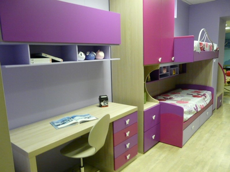 Cameretta Soppalco Giessegi con letto a soppalco a prezzo Outlet Cameretta Soppalco Giessegi con letto a soppalco a prezzo Outlet