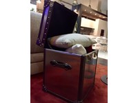 Baule realizzato in acciaio e Cuoio prodotto a mano - Utilizzo anche uso Tavolino - Produzione ORPHEA