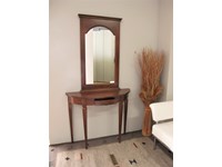 ingresso in legno classico consolle e specchio