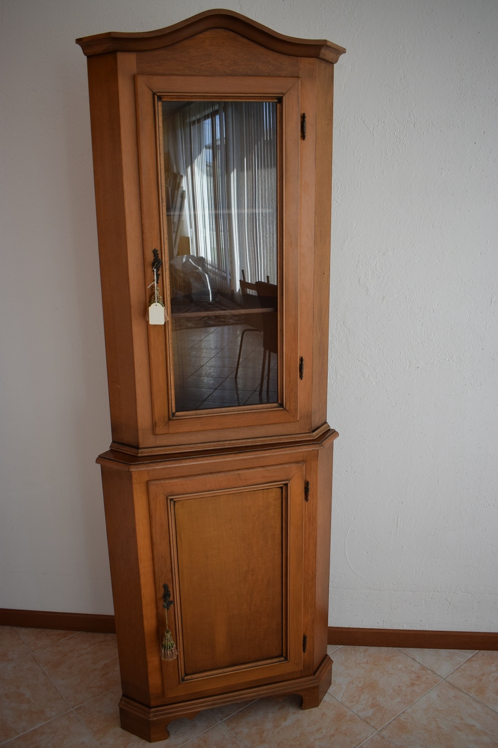 mobile angolare vetro