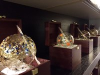 Diguel Sfere Artistiche in vetro soffiato ,Decorate a mano , commemorative annuali da collezione , oggetti d'arte esposti nel mondo