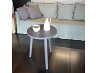 Tavolino in legno grigio gervasoni