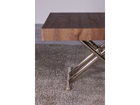 Tavolino Altacom modello Ulisse. Tavolino con il piano in legno rovere vecchio massiccio termotrattato e base in oro lucido.