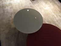 tavolino Domino in vetro laccato lucido silice