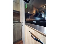 cucina angolare maxi con colonne dispensa e forno/frigo in super offerta outlet