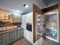 cucina angolare maxi con colonne dispensa e forno/frigo in super offerta outlet