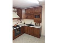 cucina angolare dalla grande capienza in offerta