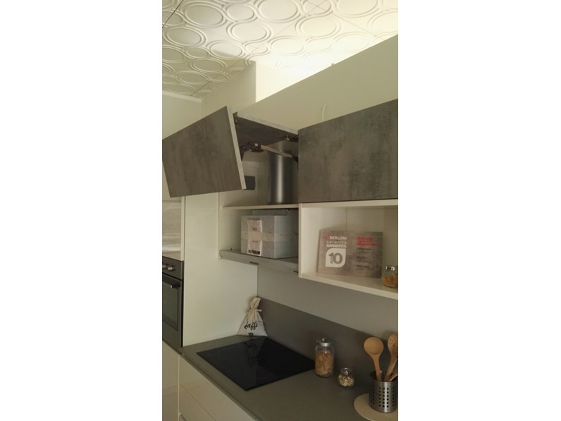 Cucina Berloni Cucine B50 berloni scontato del -43 % Cucina Berloni Cucine B50 berloni scontato del -43 %
