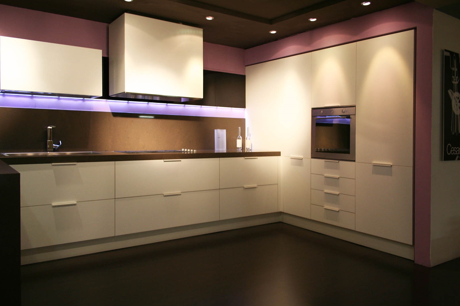 Cucina/soggiorno cesar con penisola e piano quarzo silestone 67 ...