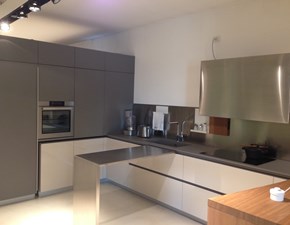 OUTLET CUCINE ad angolo Sconti fino al 70% OUTLET CUCINE ad angolo Sconti fino al 70%