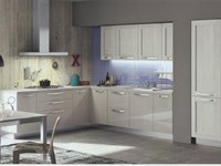 Composizione cucina con abbinamento rovere provenza e basi colore corda