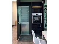 Cucina ad isola in legno a prezzo ribassato 50%