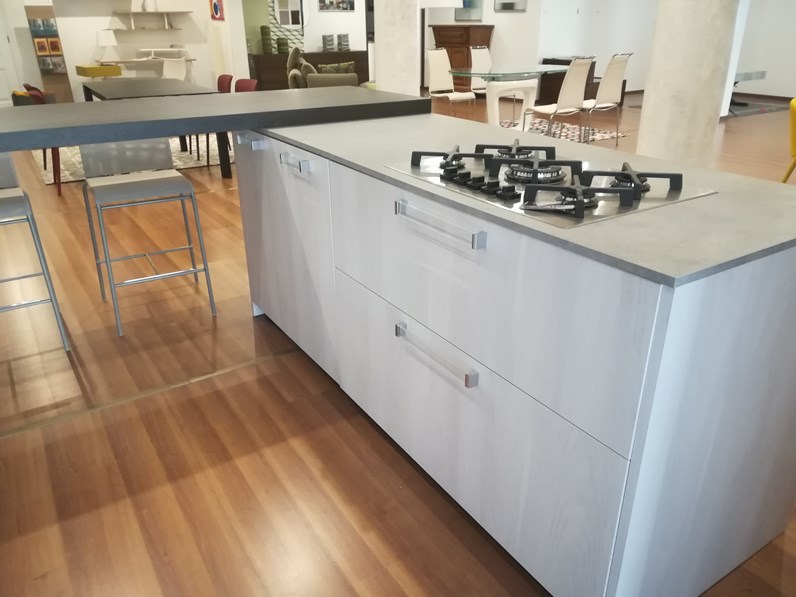 Cucina ad isola Sistema 22 Alta cucine a prezzo ribassato Cucina lineare in melaminico e laccato opaco Sistema 22 a