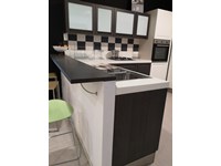 Cucina altri colori moderna con penisola Maya Tre