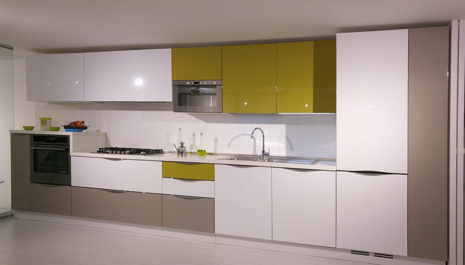 Cucina arredo 3 design polimerico lucido cucine a prezzi scontati Arredamento designe cucine