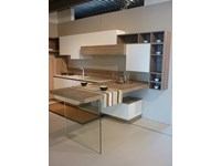 Sostegno penisola in cristallo cucina Arredo3 Ferrara