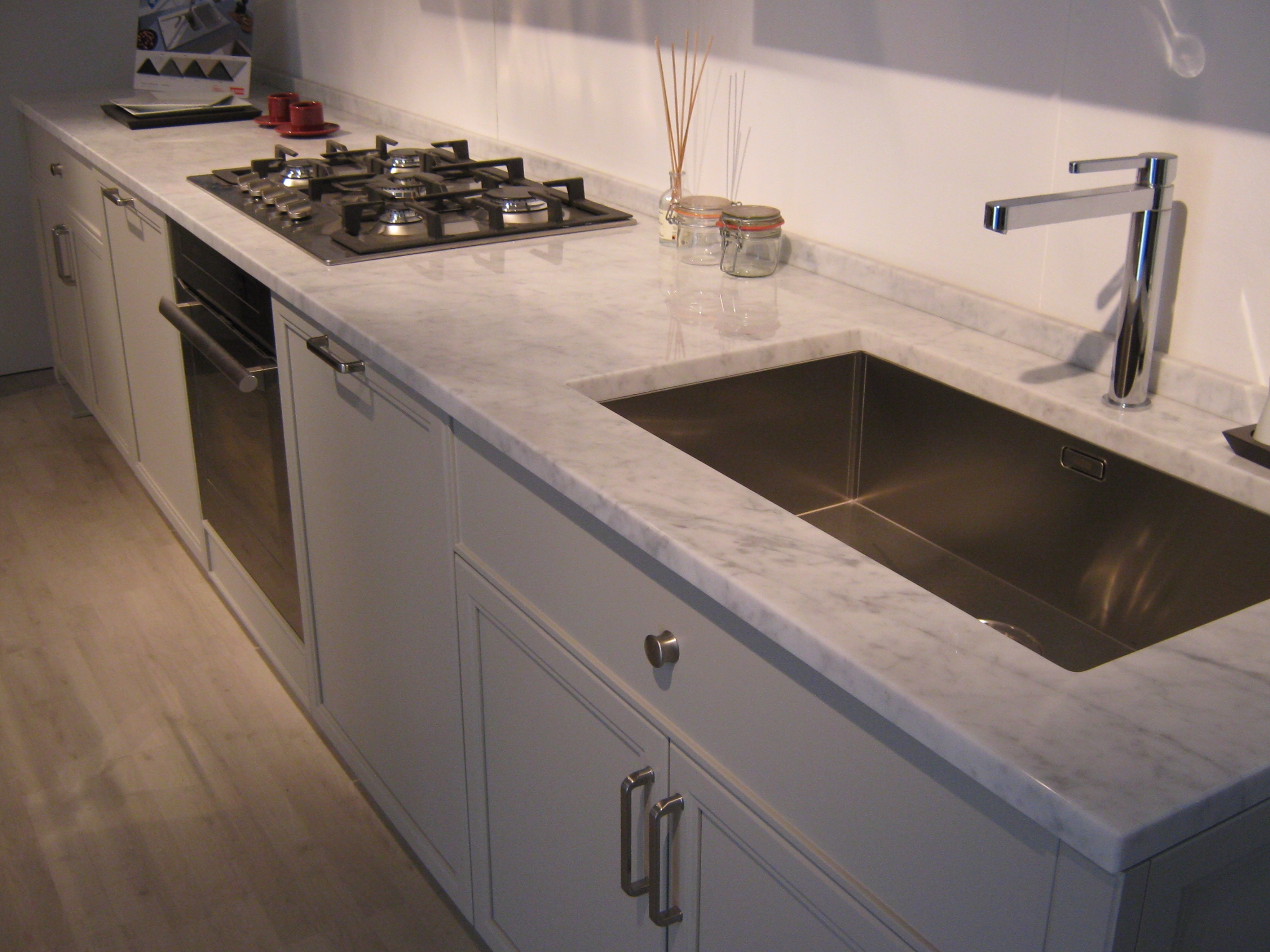 Cucina aster cucine avenue classica laccato opaco neutra cucine ...