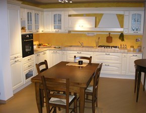 Outlet Cucine classiche Prezzi - Sconti online -50% / -60% Outlet Cucine classiche Prezzi - Sconti online -50% / -60%