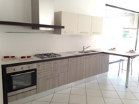 cucina con penisola arrex in offerta