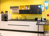 cucina con penisola Scavolini modello Evolution scontata del 40%