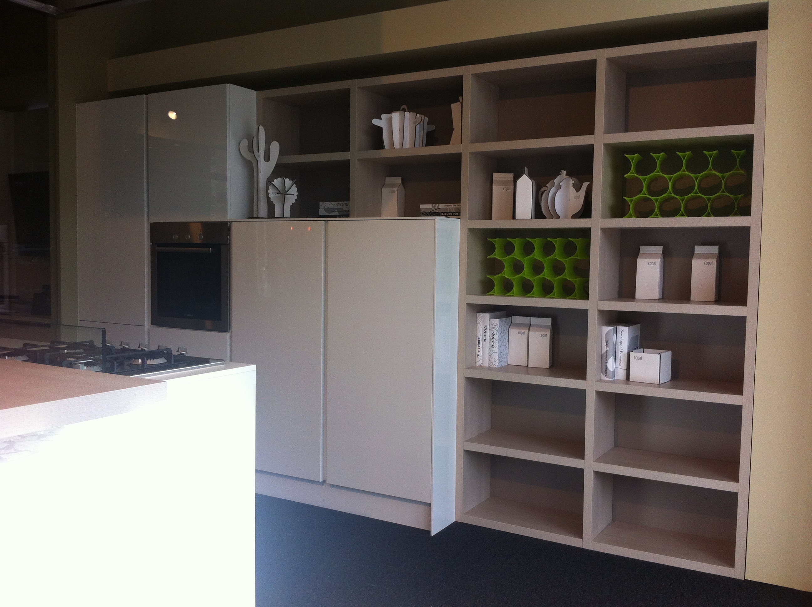 Cucina con penisola e zona libreria cucine a prezzi scontati