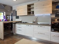 cucina con penisola vintage white in offerta composizione bloccata nuovimondi