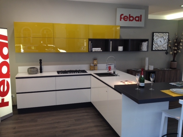 Febal: prezzi outlet, offerte e sconti Cucine moderne febal in legno massell