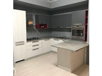 Cucina grigio moderna con penisola Luna Arredo3 in Offerta Outlet