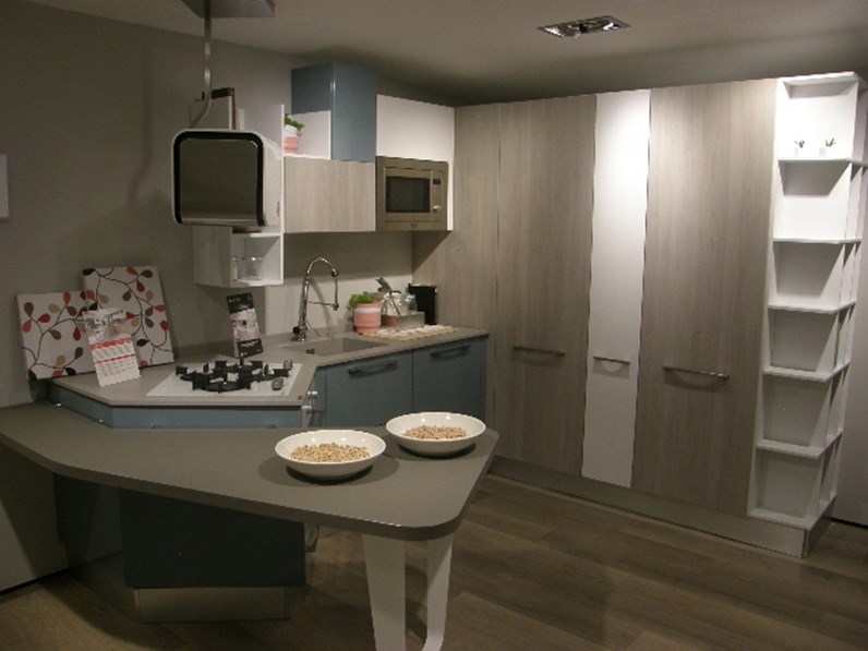 Cucina Grigio Moderna Con Penisola Swing Lube Cucine In Offerta Outlet