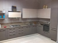Cucina in legno effetto larice ultimo pezzo in offerta