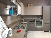 Colonne cucina con ante legno scontata